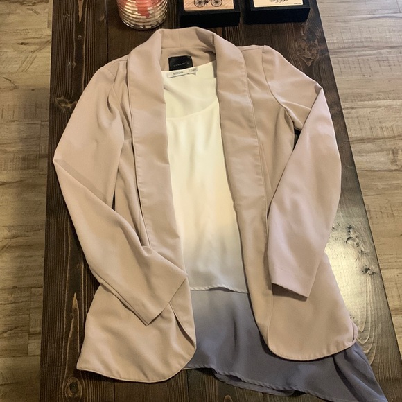 SOLD Dynamite Blazer - XS - Picture 2 of 3